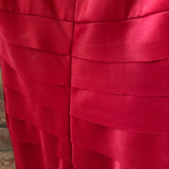 Elegant Red Jones & Co rushed dress size 4 bling - Picture 2 of 7